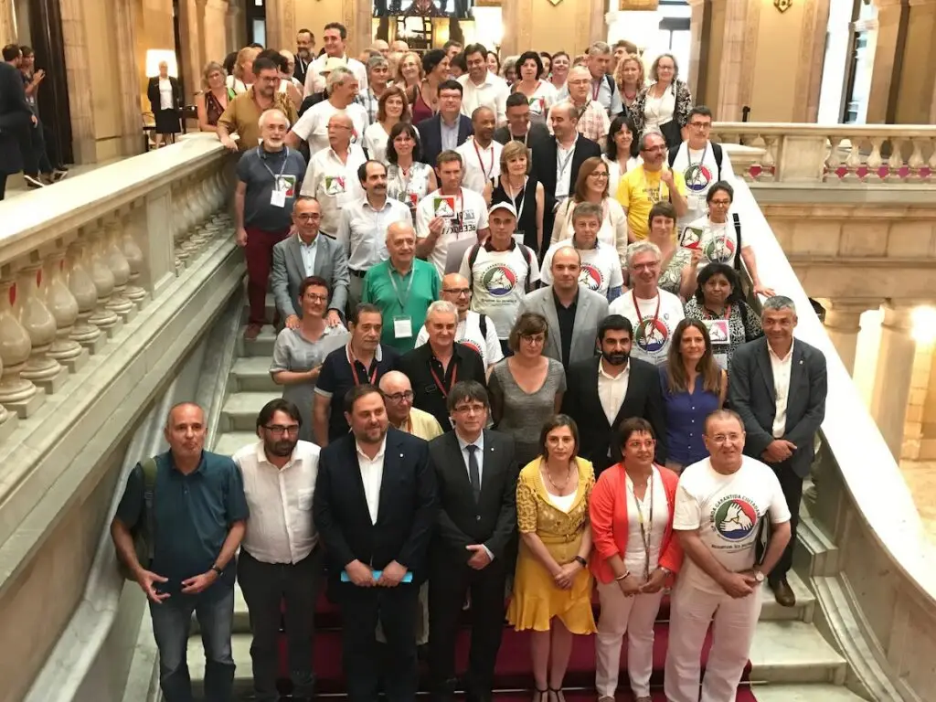 Personas de la Comisión de seguimiento